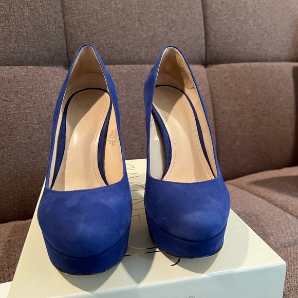 Joan and David platform heels - Picture 3 of 15